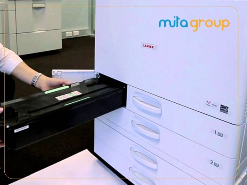Khi nào nên tự đổ mực và khi nào nên gọi kỹ thuật viên?