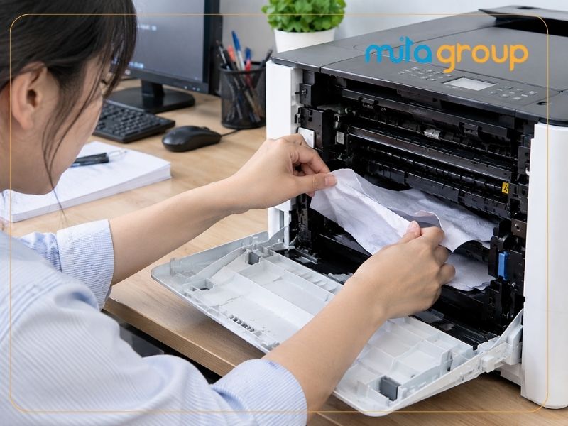 Cách xử lý máy in bị kẹt giấy liên tục