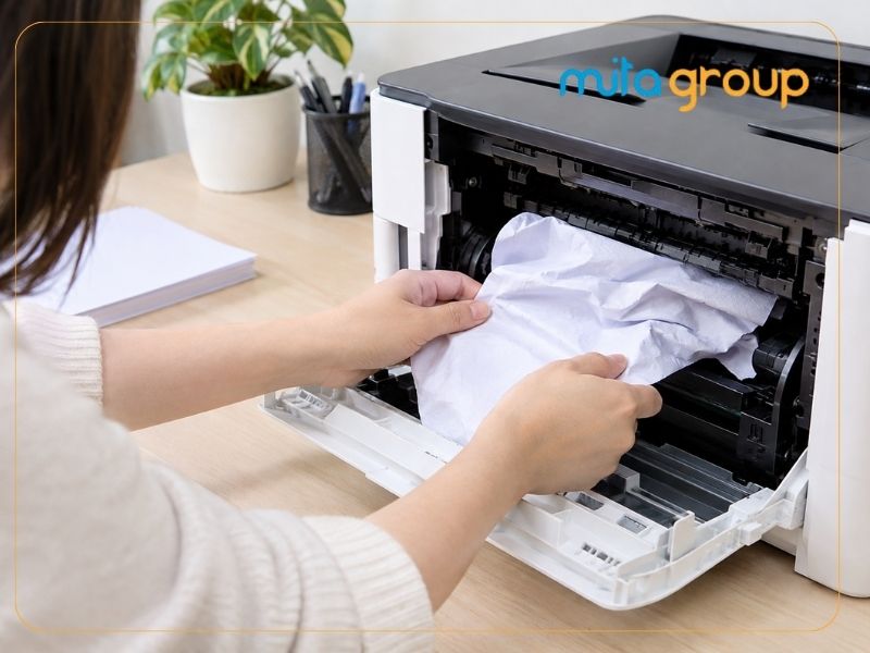 Cách xử lý máy in bị kẹt giấy liên tục